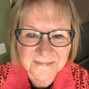 Meet your Posher, Kay